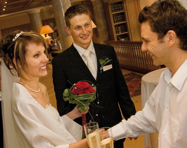 Lisa und Paul planen ihre Hochzeit im Speckbacher Hof